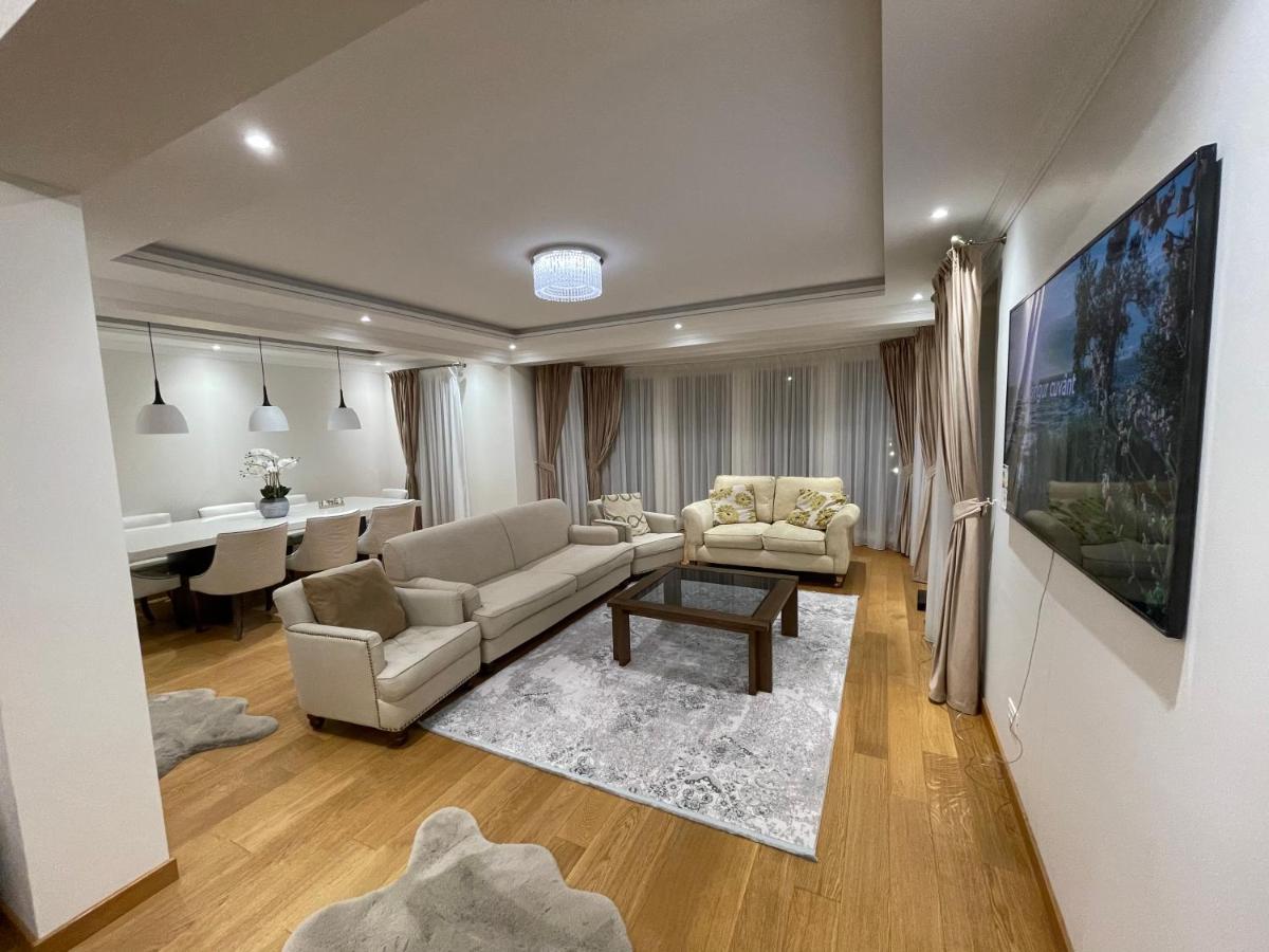 スチャヴァ Sunny Houseヴィラ エクステリア 写真