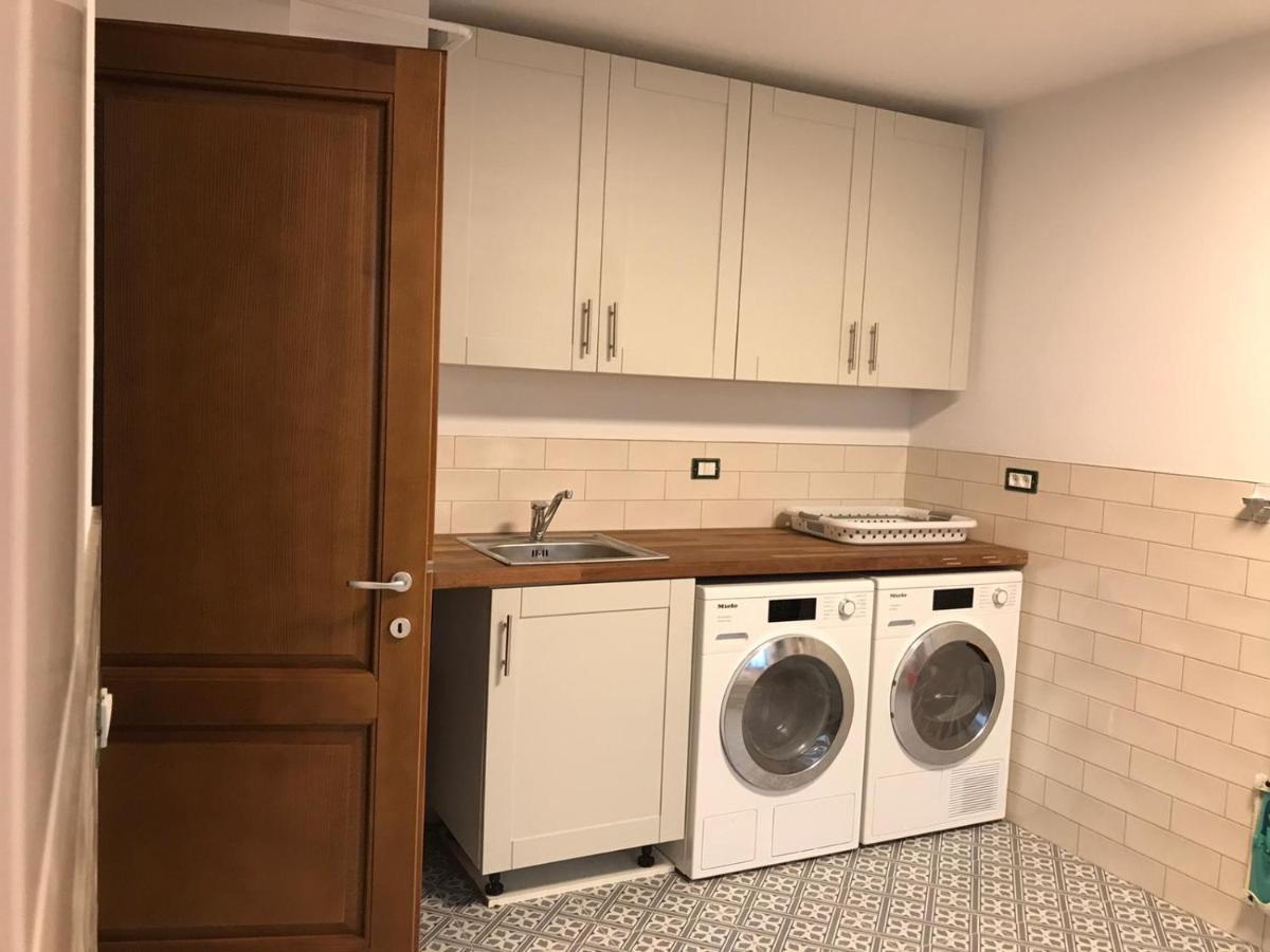 スチャヴァ Sunny Houseヴィラ エクステリア 写真