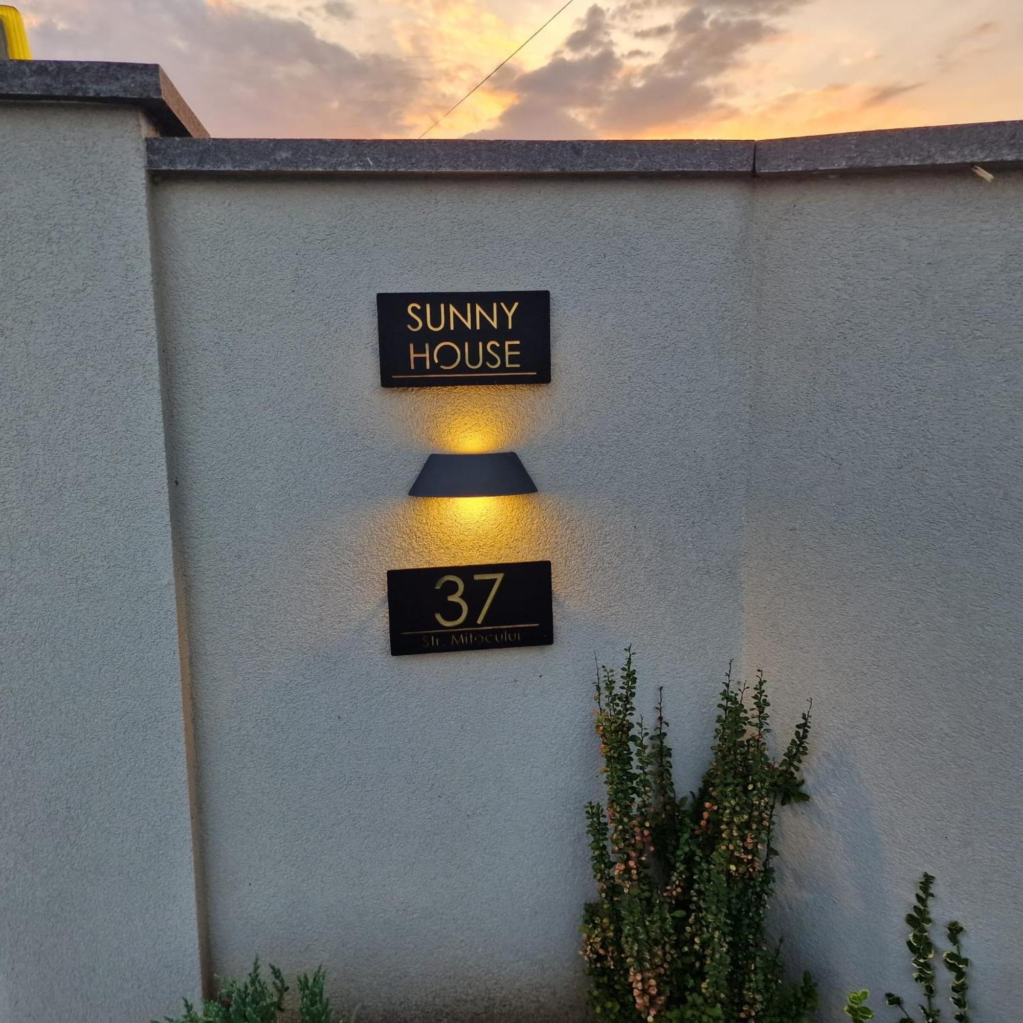 スチャヴァ Sunny Houseヴィラ エクステリア 写真